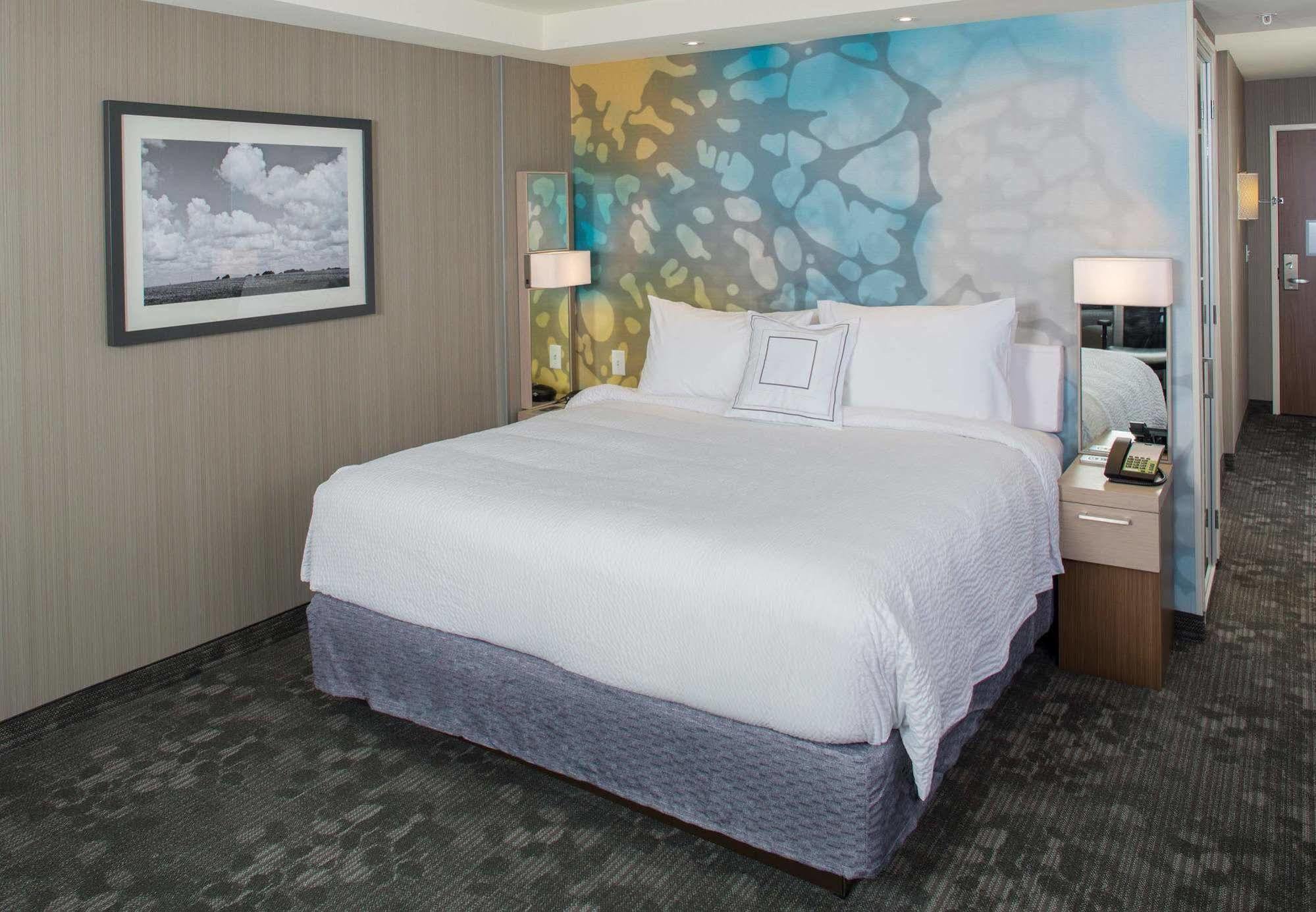 Courtyard By Marriott Dallas Midlothian At Midlothian Conference Center Exteriör bild